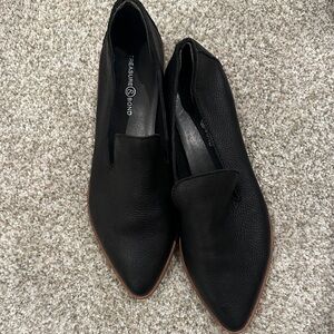 Treasure & Bond Women's Black Leather Flats